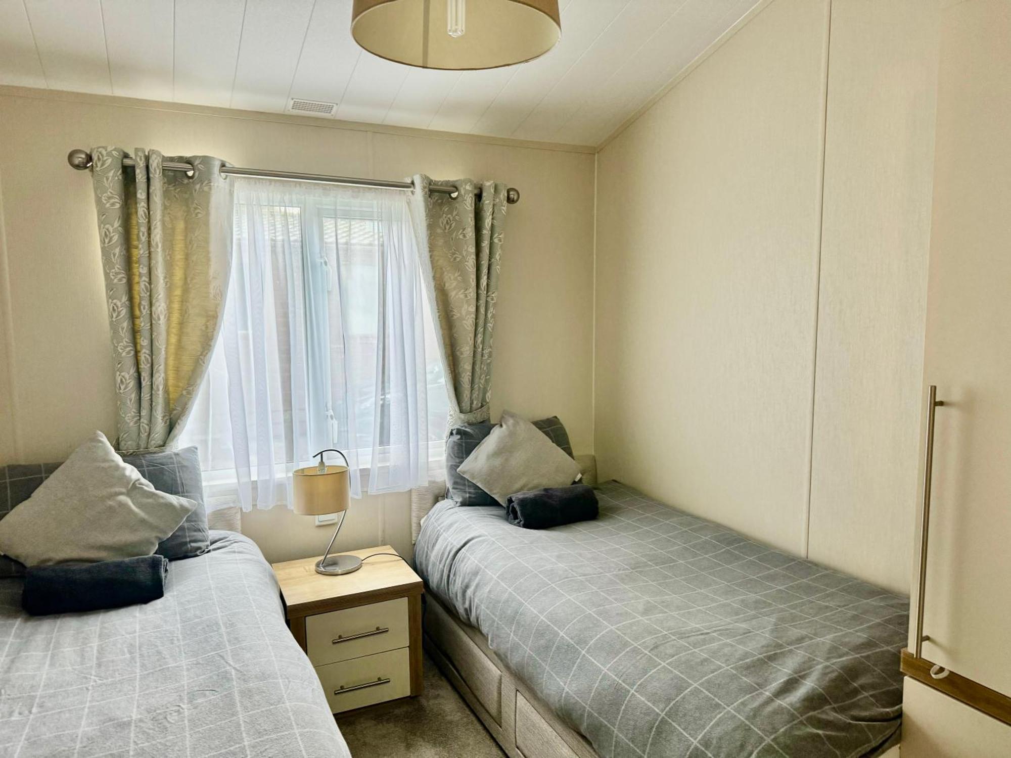 Fable Lodge Tattershall Lakes - Luxury Lakeside Lodge With Hot Tub Exterior foto